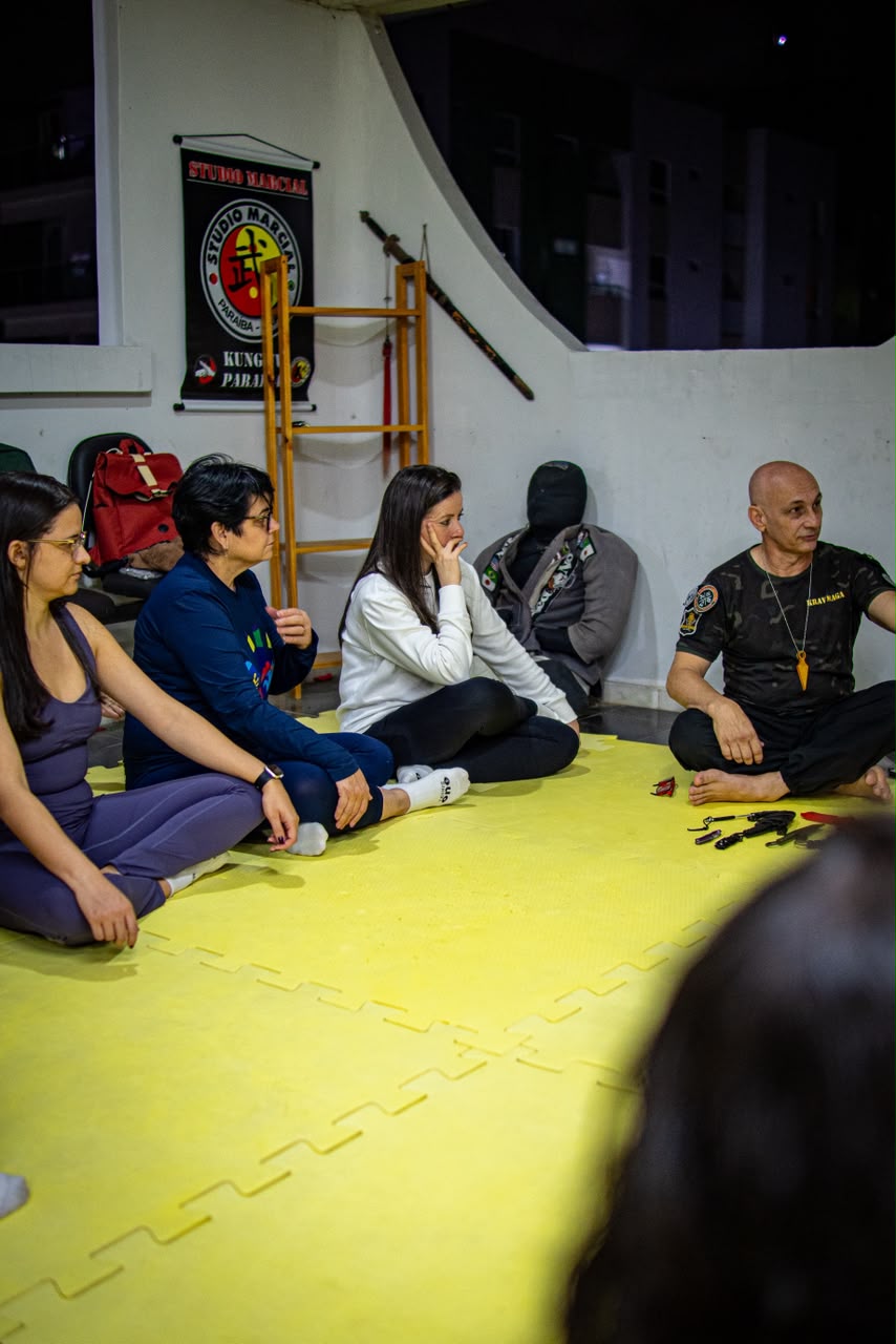 Foto 13 — Curso de DEFESA PESSOAL FEMININA 12-09