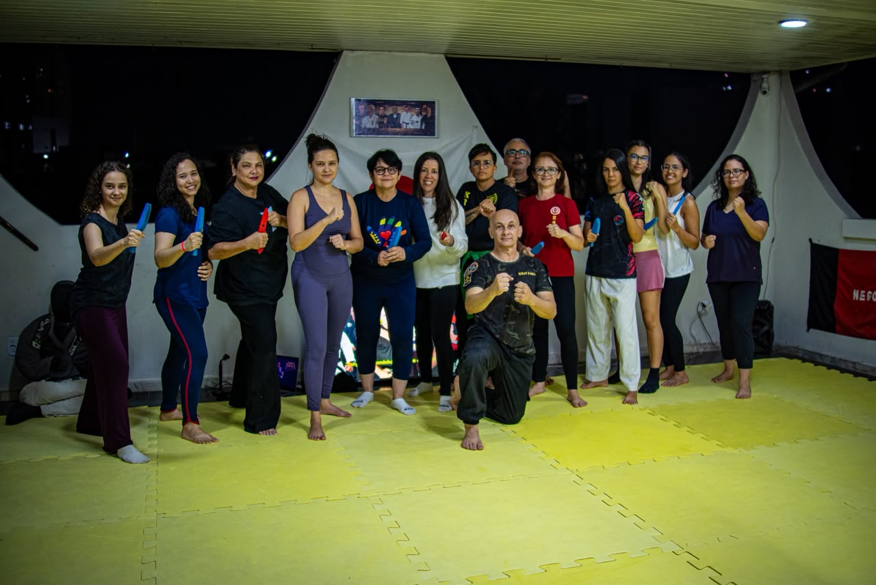 Foto 19 — Curso de DEFESA PESSOAL FEMININA 12-09