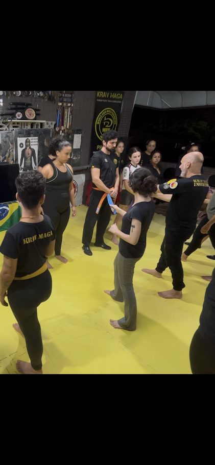 Foto 16 — Curso de Defesa Pessoal Feminina 07/03